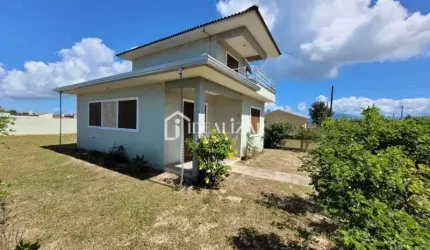 Bela Casa de esquina na Praia São Paulo