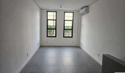 Sala Comercial de 24m² para Locação em Condomínio no São Luiz, Itu-SP