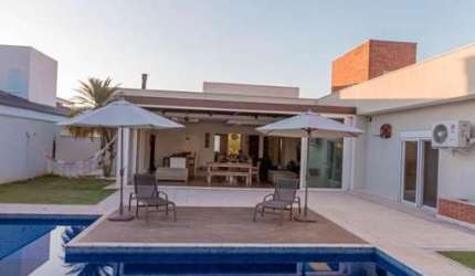 Casa de luxo em condomínio à venda em Salto-SP, bairro Itapecerica: 3 quartos, 3 suítes, 3 salas, 6 banheiros, 7 vagas, 368,70 m².