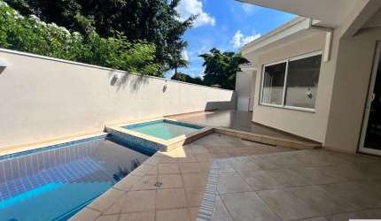 Bela casa com 3 suítes e piscina para Locação no Condomínio Theodora em Itu/SP