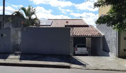 Casa à Venda em Itu-SP, Jardim Paraíso: 3 Quartos, Suíte, 2 Salas, 3 Banheiros, 4 Vagas de Garagem - Venda: Uma oportunidade imperdível!