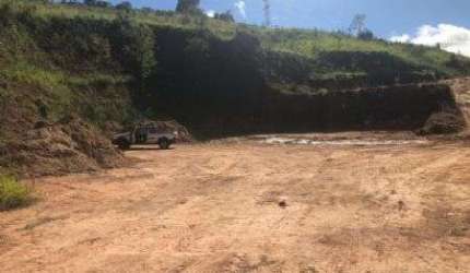 Vende-se Commercial / Land Lot em Várzea Paulista