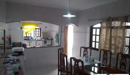 Sobrado no Jardim Pinheirinho.