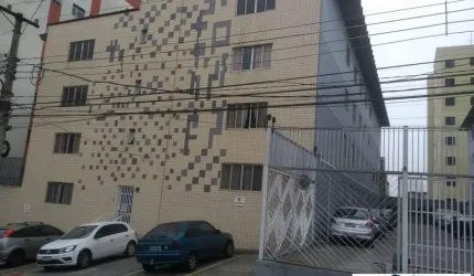 Apartamento no Bairro Baeta Neves.