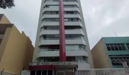 Apartamento no Condomínio Piazza Cassettari, Centro.