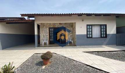 Ótima casa plana com 3 quartos a venda no bairro João Costa em Joinville/SC