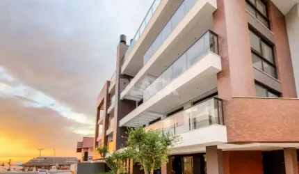 Apartamento frente Mar com 2 quartos a venda em Torres RS