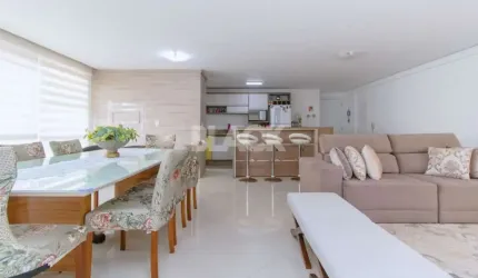 Apartamento com 4 dormitórios perto das Quatro Praças em Torres RS