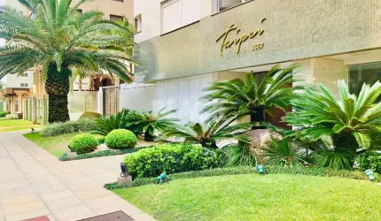 Apartamento com 4 suítes na Praia Grande em Torres RS
