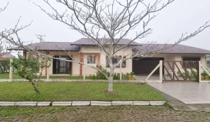 Casa na Praia Itapeva em Torres RS