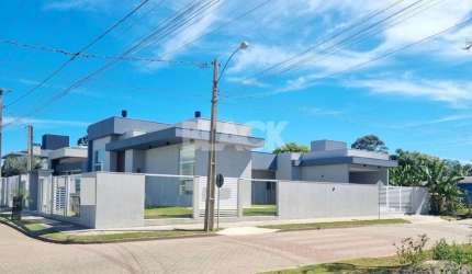 Casa nova no Bosque das Figueiras SC