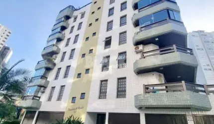Apartamento com sacada aberta na Praia Grande em Torres RS
