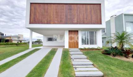 Casa em condomínio no Passo de Torres SC