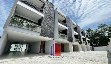 TRIPLEX 3 SUÍTES EM CONDOMÍNIO FECHADO NO GLÓRIA