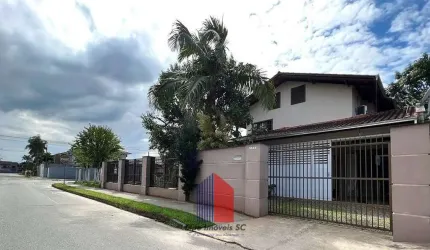 SOBRADO COM 4 DORMITÓRIOS (1 SUÍTE) NO AVENTUREIRO