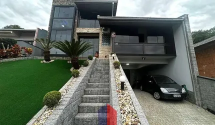 Casa 4 dormitórios (suíte) Bairro Santa Catarina