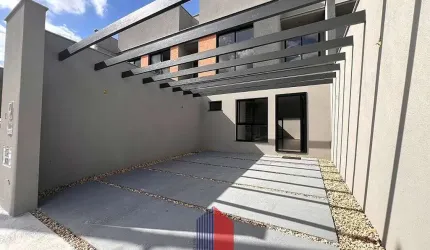 Sobrado com 3 dormitórios Bairro Anita Garibaldi