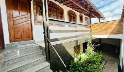 Casa com 3 quartos à venda na Santa Mônica, Belo Horizonte  por R$ 645.000