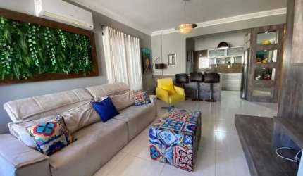 Apartamento de 03 dormitórios semi mobiliado