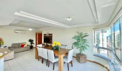 Apartamento de 3 dormitórios
