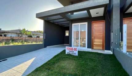 Casa com 3 quartos à venda no Jardim Beira Mar, Capão da Canoa  por R$ 730.000