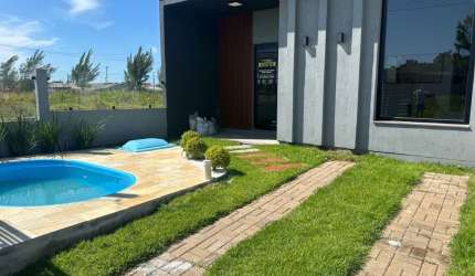 CASA DE 03 DORMITÓRIOS COM PISCINA NO BARRO GUARANI