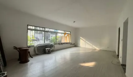 Casa com 3 suítes na Vila Rosália por R$ 1.000.000,00