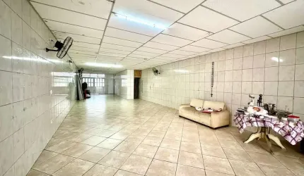 Casa com 3 quartos, Vila Mathias, Santos - R$ 800 mil, Cod: 2019