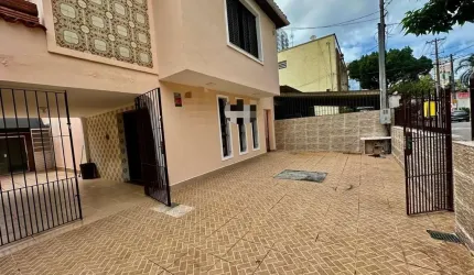 Casa com 3 quartos, Marapé, Santos - R$ 1.16 mi, Cod: 2860
