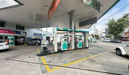 Oportunidade única: Fundo de comércio comercial à venda em Santos-SP, na Ponta da Praia - 2 banheiros, 541m² de área.