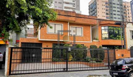CASA NO GONZAGA EM SANTOS