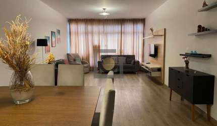 Apartamento à venda em Santos-SP, no Gonzaga: 3 quartos, 1 suíte, 2 salas, 3 banheiros, 1 vaga, 180m². Aproveite!