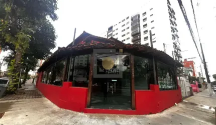 Casa comercial à venda em Santos-SP, bairro Campo Grande, com 340,00 m² de área.