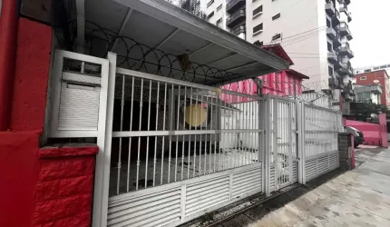 Imperdível oportunidade: Casa comercial de 4 quartos no Campo Grande, Santos-SP - 217m² de área!