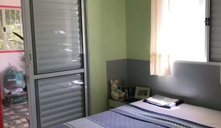 Excelente casa térrea com 2 dormitórios, 2 vagas no Colinas de Cotia