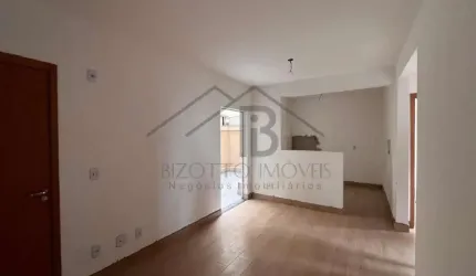 Apartamento à venda em Salto-SP, bairro Olaria: 2 quartos, 2 salas, 1 banheiro, 1 vaga, 56m² de área.