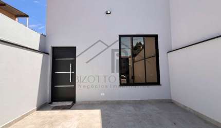 VENDE-SE CASA NO JARDIM COROLA NA CIDADE DE INDAIATUBA SÃO PAULO.