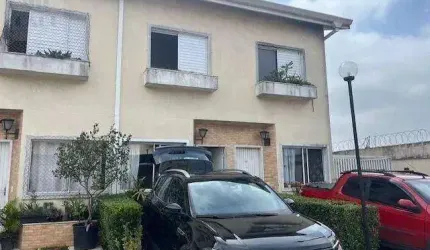Excelente Casa no Condomínio Turiassu - Cotia