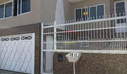 Casa ampla- 05 dormitórios- com Quintal , Lareira e Piscina- 5 minutos do Metrô Tucuruvi
