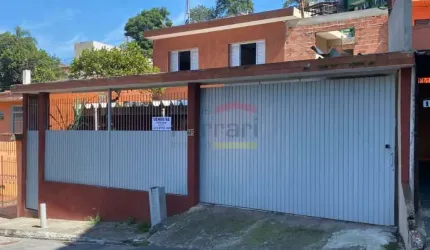 Casa com 3 quartos -Jardim São Luís - Zona Sul   - 5 vagas de garagem .
