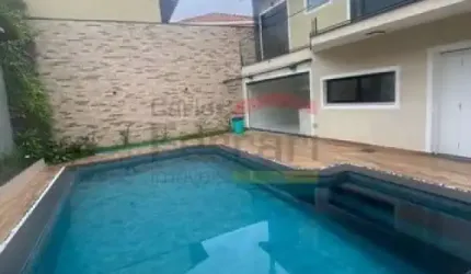 Sobrado 03 quartos., 03 suites ,06 vagas , Piscina -  Guarulhos.  A 200 metros do Lago dos Patos!
