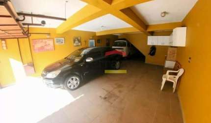 Sobrado à venda 3 dormitórios, suíte, 6 vagas na Vila Mazzei