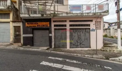 SOBRADO A VENDA NO JARDIM TREMEMBÉ COM 3 PAVIMENTOS, 4 DORMITÓRIOS NO TOTAL + 3 VAGAS