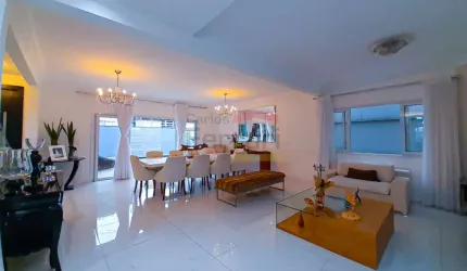 Maravilhoso e impecável sobrado alto padrão, 3 suites, 1 master, hidro e closet, visite hoje.