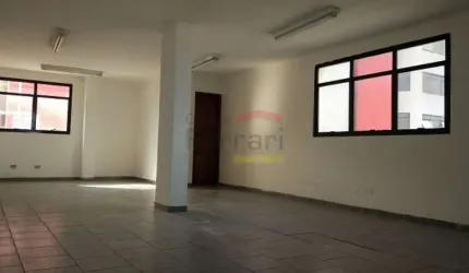 PRÉDIO COMERCIAL COM 3 PAVIMENTOS, CONTENDO 12 SALAS, 2 LOJAS