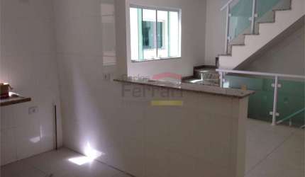 Sobrado condominio 2 dormitorios 1 suite 2 vagas horto florestal