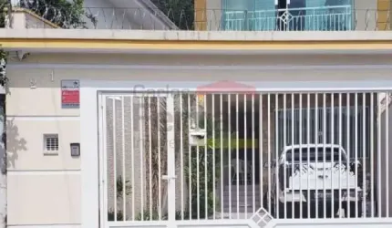 Sobrado com 03 dormitórios à venda com 152 m² por R$ 780.000,00