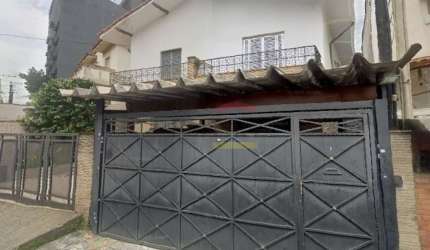 Casa  03 quartos, 2 vagas  - no bairro Cambuci/Aclimação - Ótima localização.