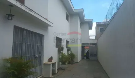 Casa com edícula para venda na Água Fria - 3 quartos e 4 vagas de garagem