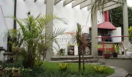 SOBRADO  COM 4 DORMITÓRIOS, SENDO 1 SUÍTE, 3 VAGAS DE GARAGEM,